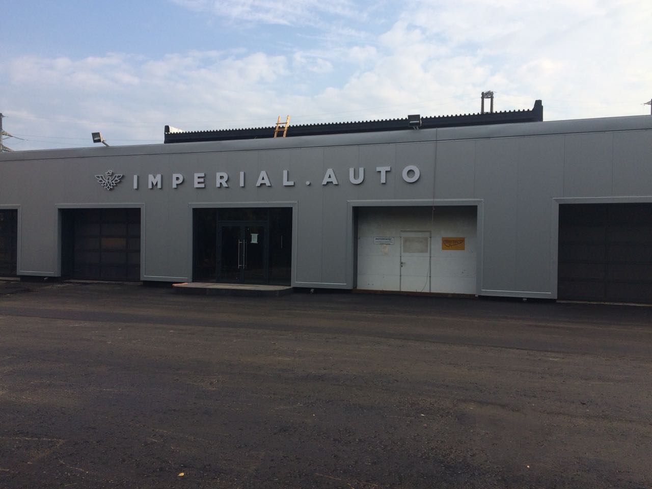 Возведение автомойки из сэндвич панелей, г. Москва, Митино, Пятницкое шоссе 17